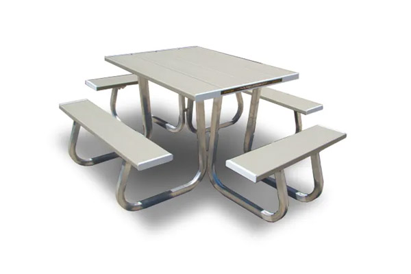 Picnic Tables & Park Benches