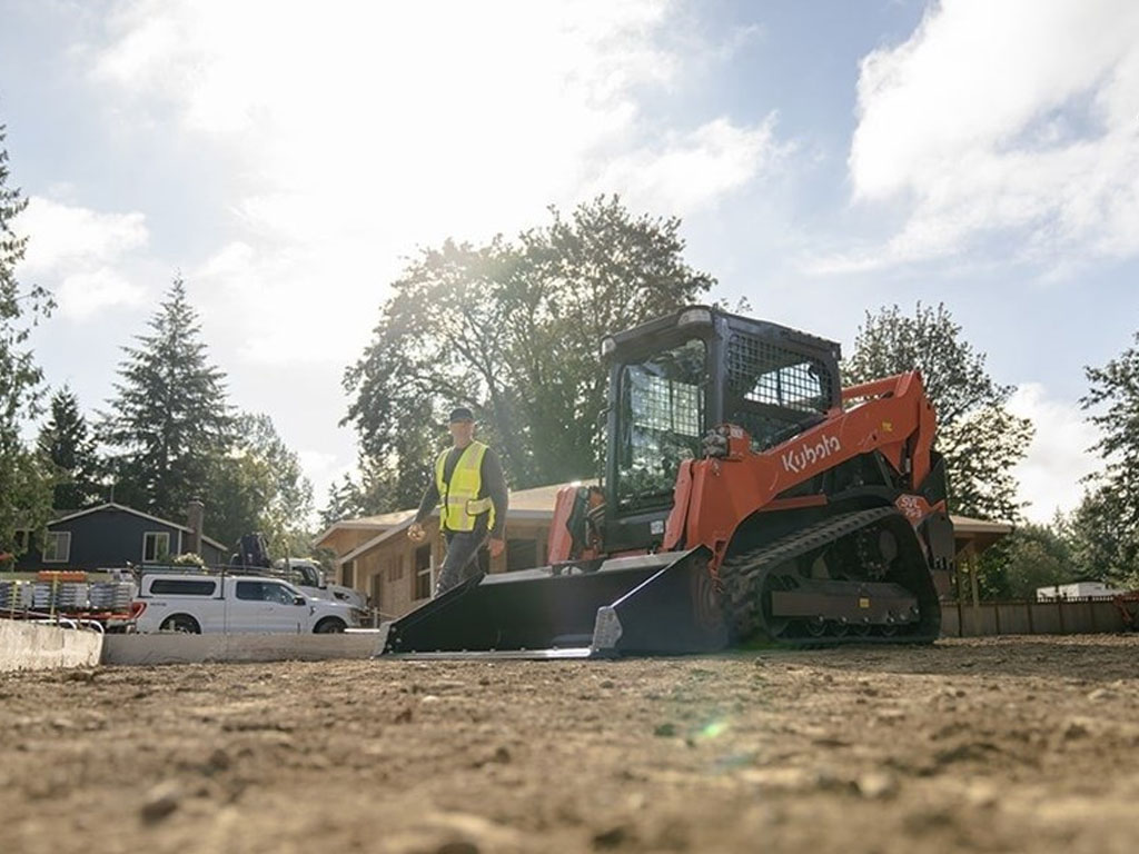 KUBOTA SVL75-3 Track Loader w/ 74" Bucket