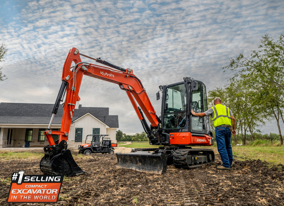 KUBOTA KX040-4 Excavator w/ 24" Bucket