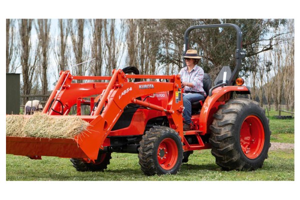 KUBOTA MX5200HST Tractor w/ Loader for Rent