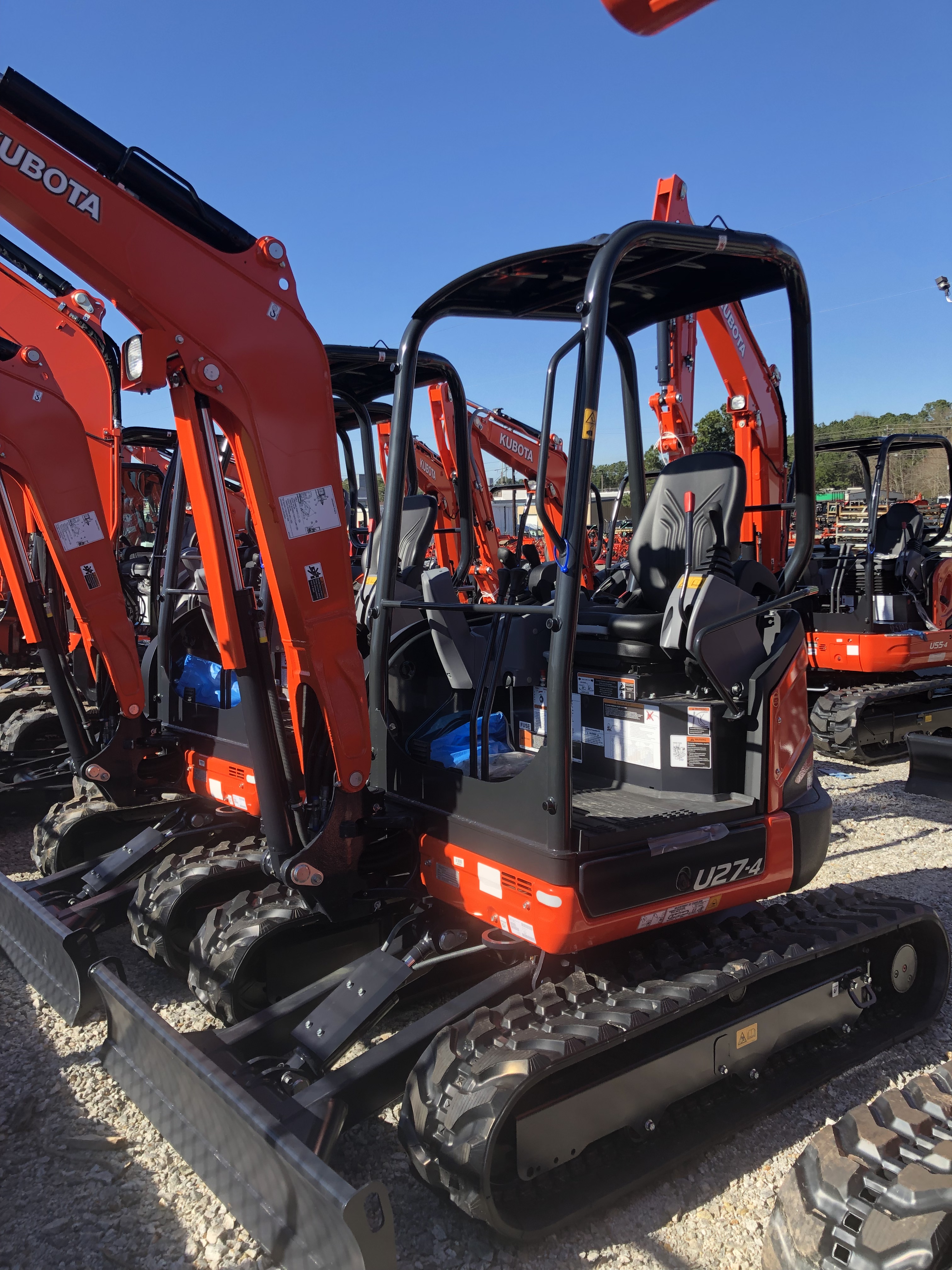 Kubota U27-4R1